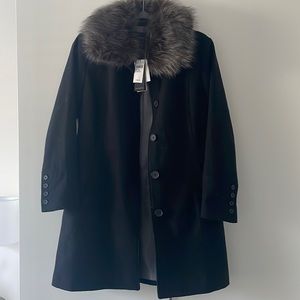 NWT, NEVER WORN Banana Republic coat with removal faux fur collar